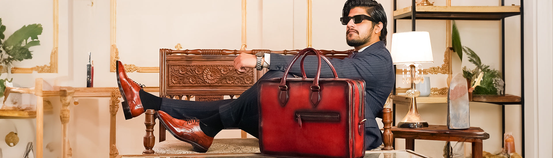 Appealing Advantages of Using Leather Office Bag LEAURY