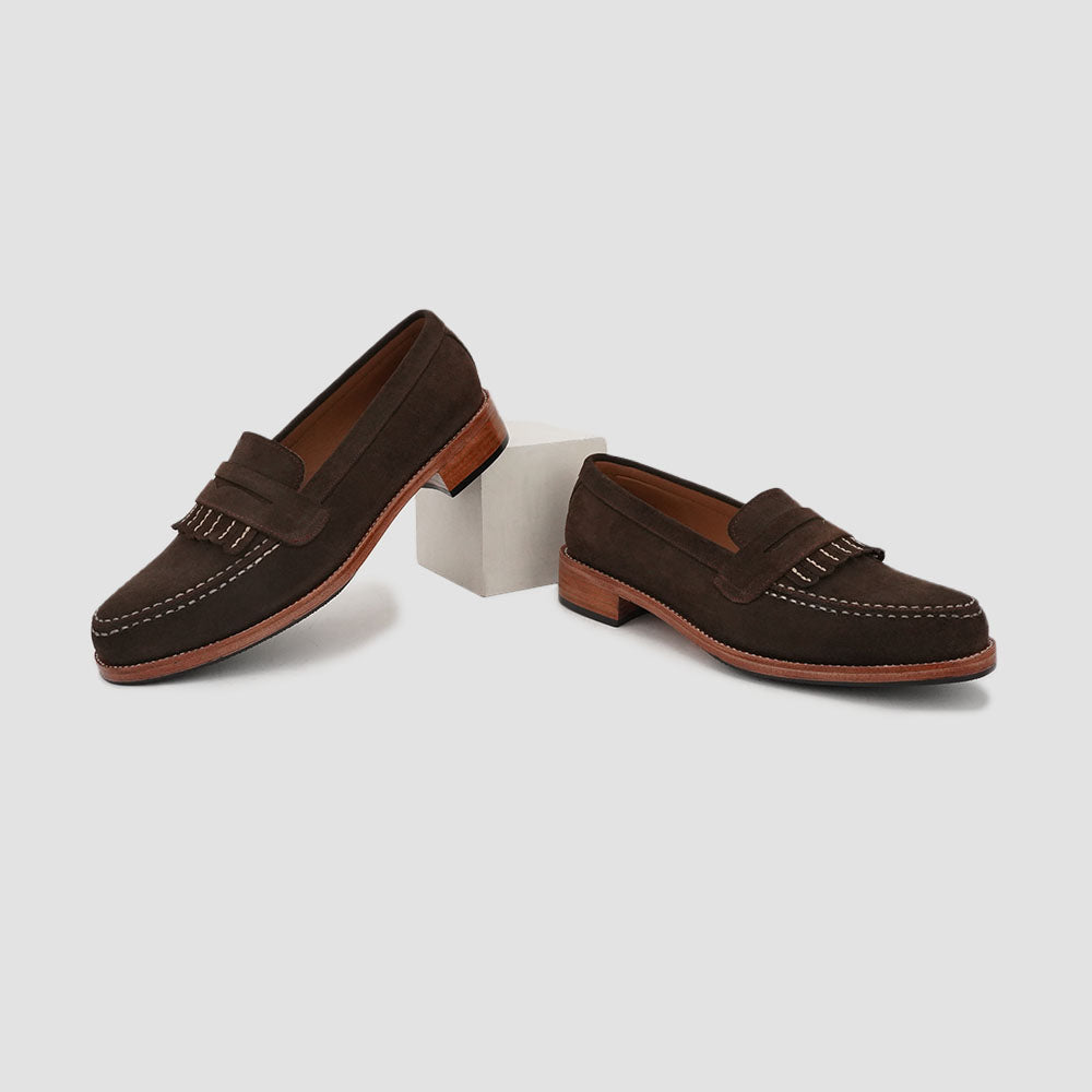 Top leather shoes brand in Pakistan