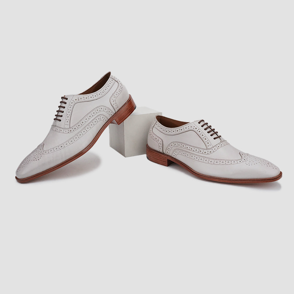 While Oxford shoes men formal wear