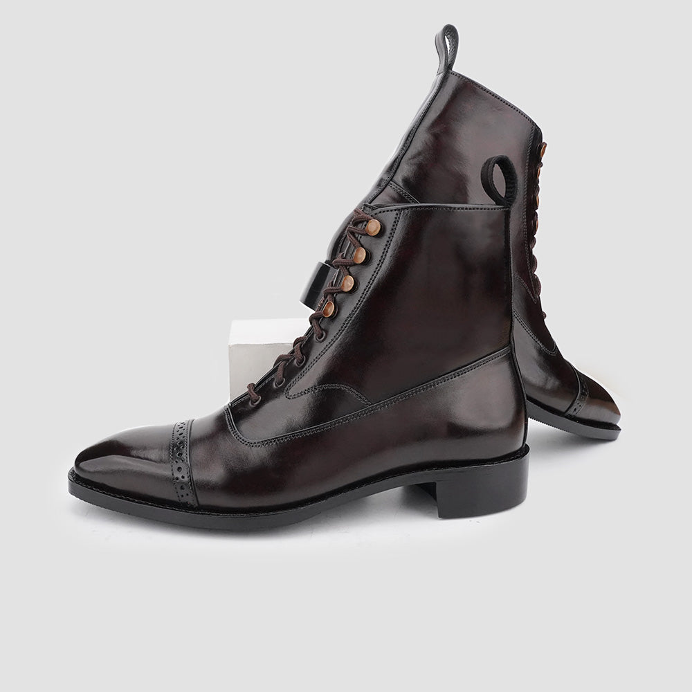 Premium leather boots in Pakistan