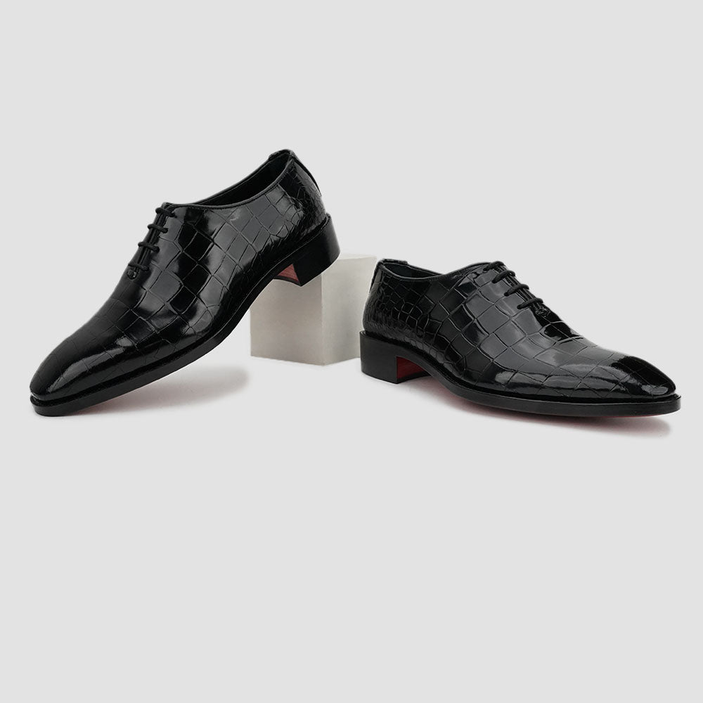 Black crocodile leather shoes​