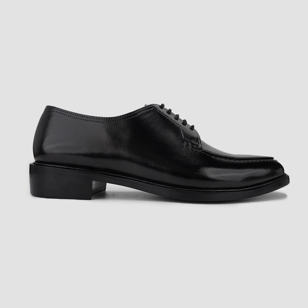 black derby shoes in formal wear 