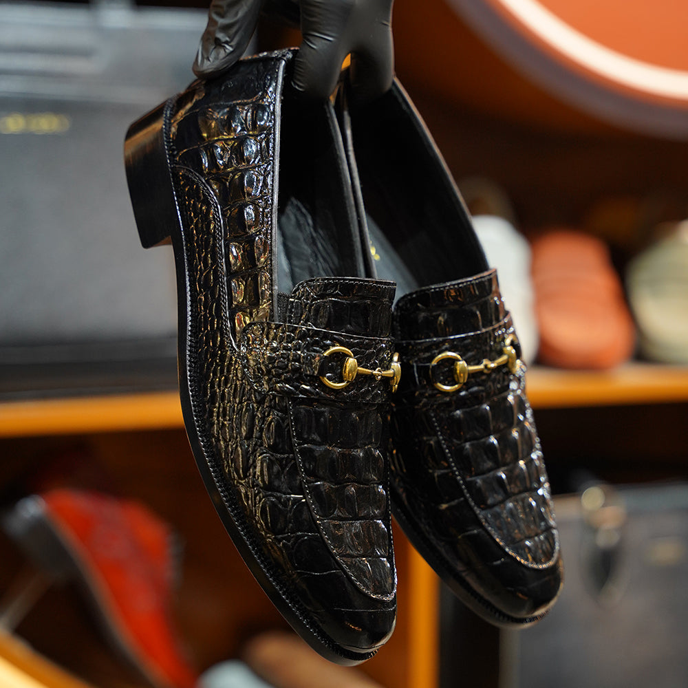 Best leather shoes brand in Pakistan