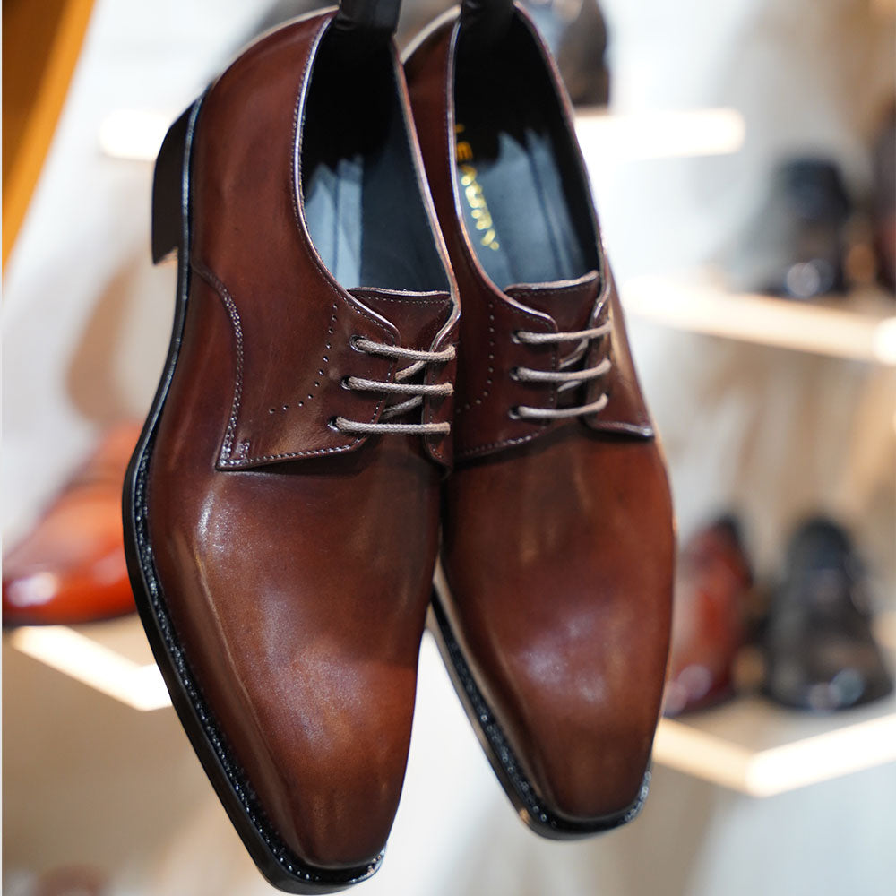 Top leather shoes brand in Pakistan