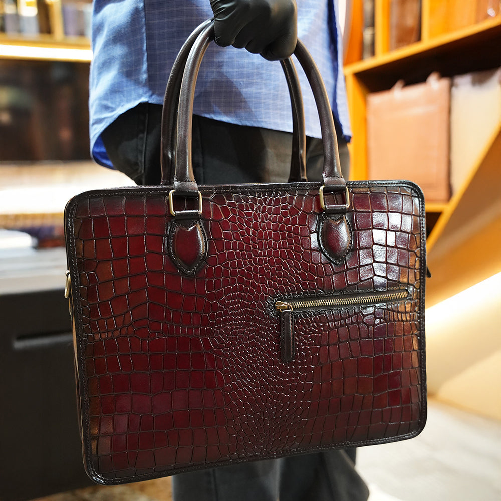 Best leather bags brand in Pakistan