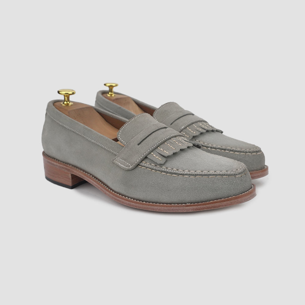 Daily wear leather loafers