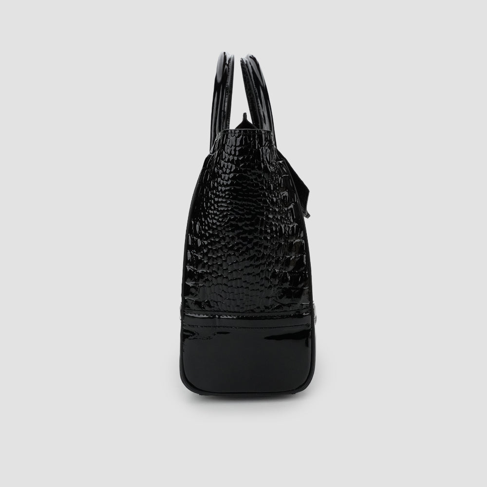 Top leather bags brand in Pakistan