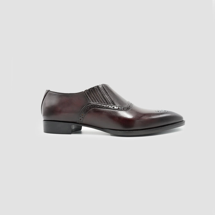 Single leather shoe side posture image 